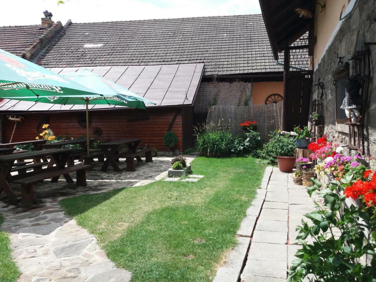 Penzion Kamenny Dvur Vimperk Exterior photo
